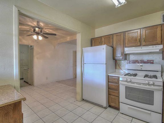 4th image of 5914 Bellamah Ave NE