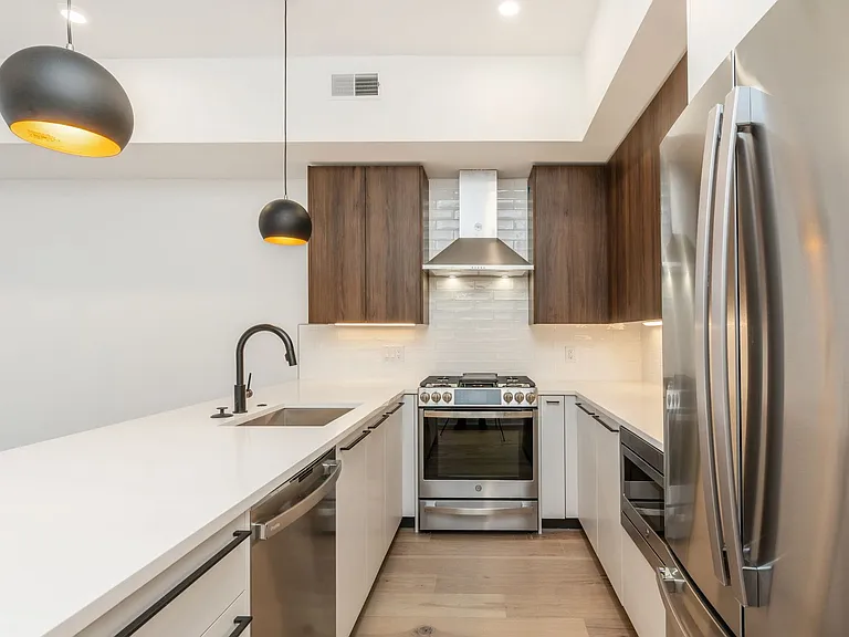1601 Frankford Ave — Photo 45