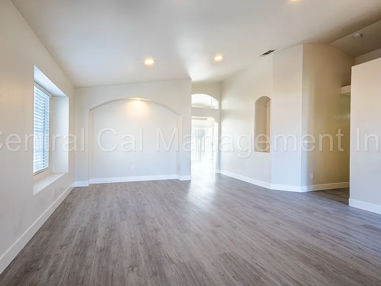 6101 Aruba Ct — Photo 5