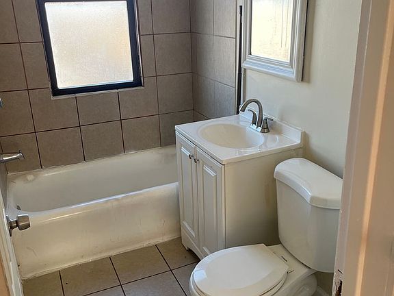 4th image of 6455 S Richmond St #2916-2