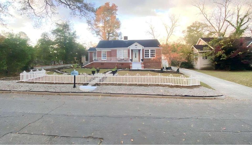 1st image of 2420 Darden Dr
