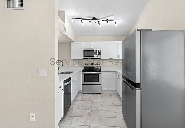 3865 W Denver St — Photo 7