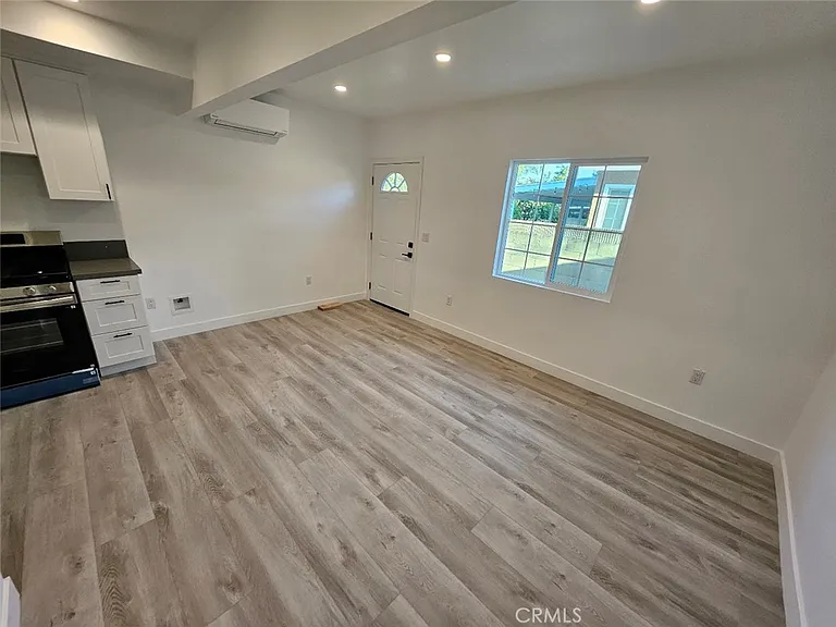 1401 S Rosewood Ave #2 — Photo 3