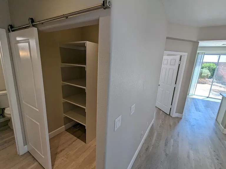 10957 Napa Ridge Dr — Photo 22