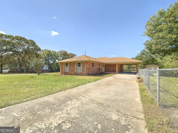 205 Forest Hill Dr, Warner Robins, GA 31088