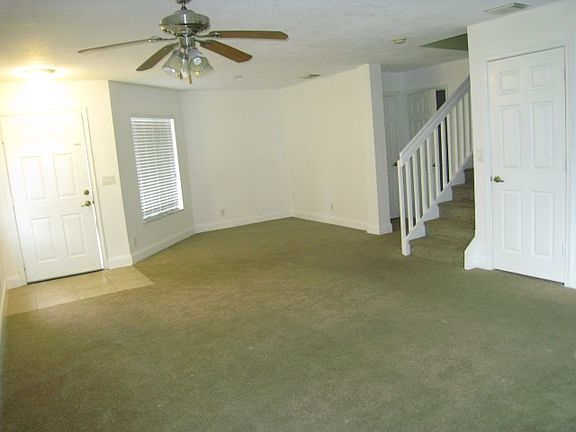 4th image of 4607 Pinemore Ln