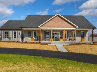 100 Laurel Way, Cave City, KY 42127