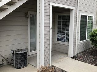 8317 Pebble Creek Way UNIT 104, Highlands Ranch, CO 80126