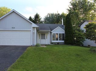710 Thorndale Dr, Elgin, IL 60120