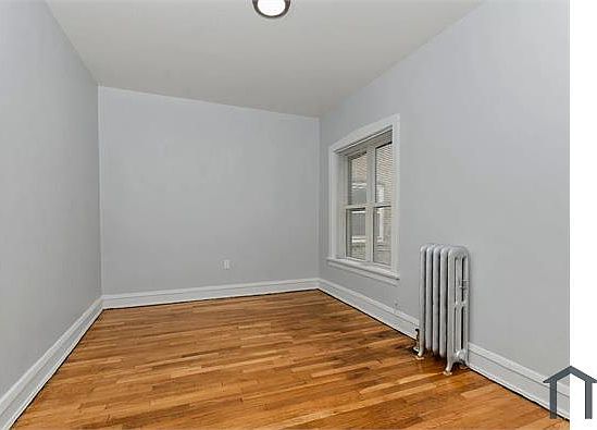 2nd image of 6639 S Ellis Ave #66412