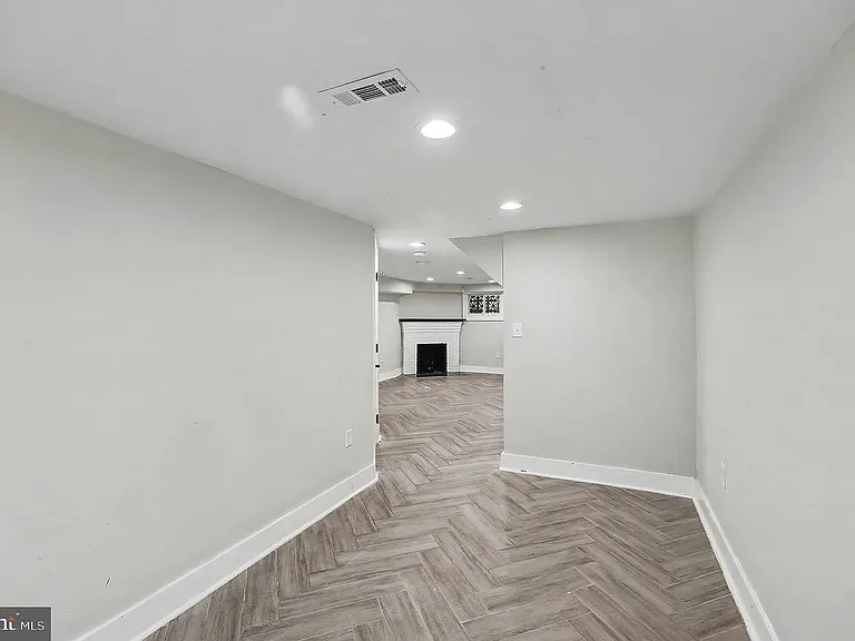231 Ingraham St NW — Photo 3