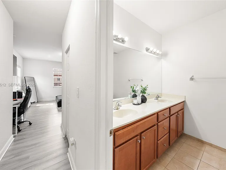 16958 SW 92nd St #16958 — Photo 17