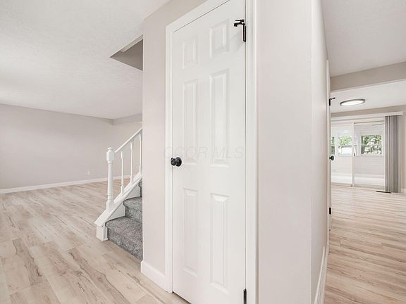 4th image of 4851 Leybourne Dr