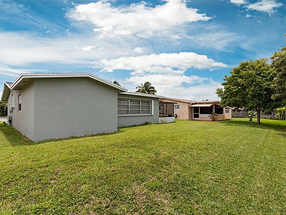 3rd image of 9501 NW 25th St