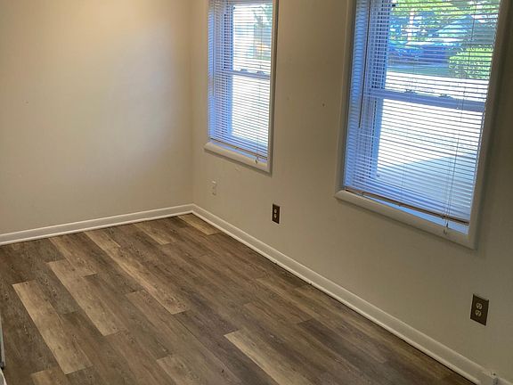 2nd image of 3061 Indianola Ave #D