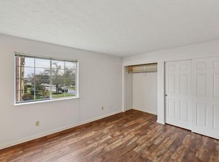 3 Highland Meadows Dr STE 8, Highland Heights, KY 41076