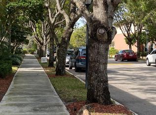 10006 SW 24th St, Hollywood, FL 33025