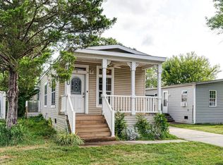 4252 Airline Pkwy, Chantilly, VA 20151