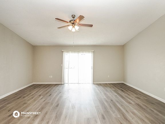 4th image of 602 Dromedary Ct