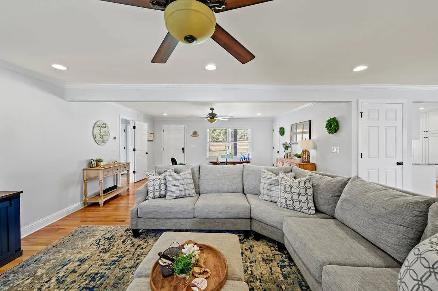 4 bed, 3.0 bath, $6,752 — Photo 3