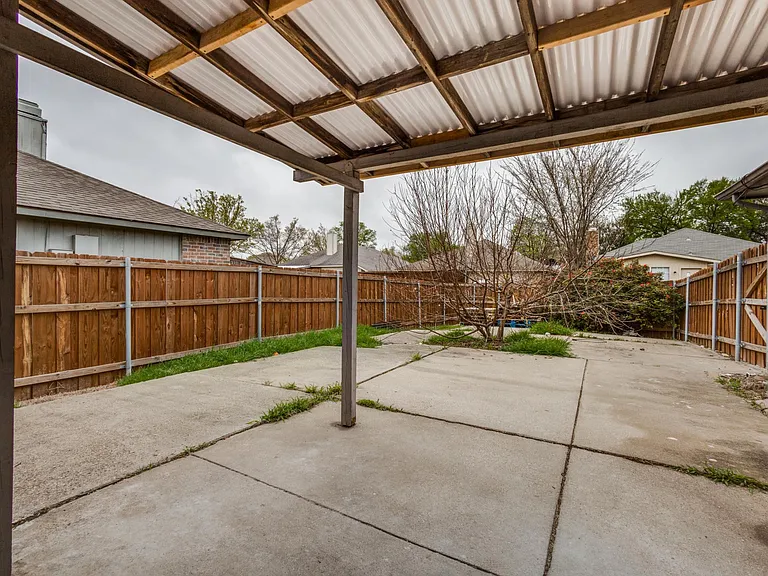 434 Wellington Dr — Photo 25
