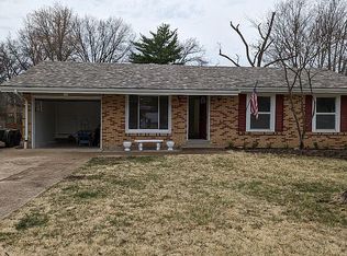 176 Rockview Dr, Saint Louis, MO