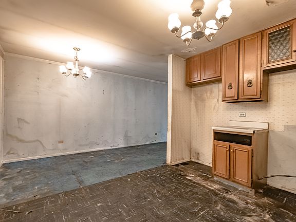4th image of 4209 Andover Dr