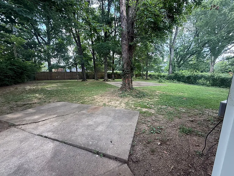 10410 Foxboro Dr — Photo 17