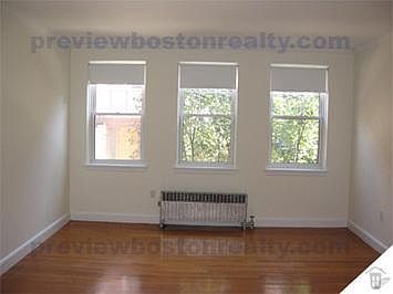 1st image of 41 Auburn St #120
