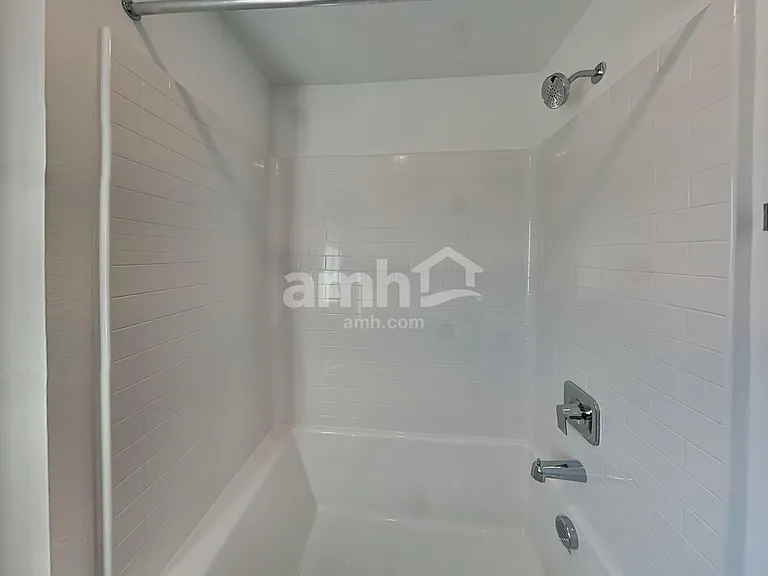5835 Astapor St — Photo 15