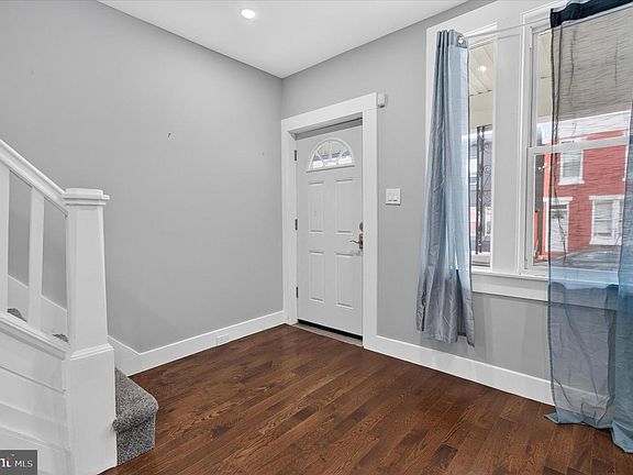 3rd image of 2916 W Norris St
