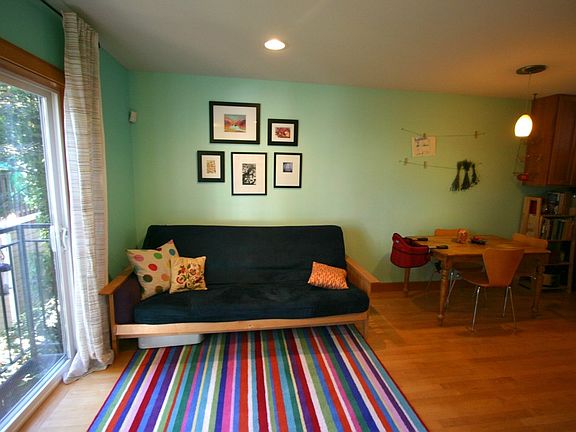 3rd image of 107 21st Ave E Unit B