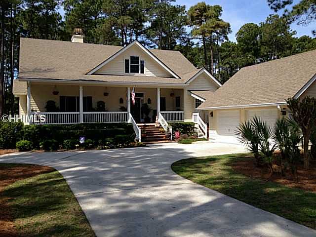 1st image of 5 Lenox Ln