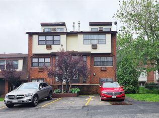 120-16 Cove Court #87A, College Point, NY 11356