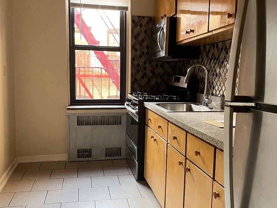 1st image of 90-15 150th St