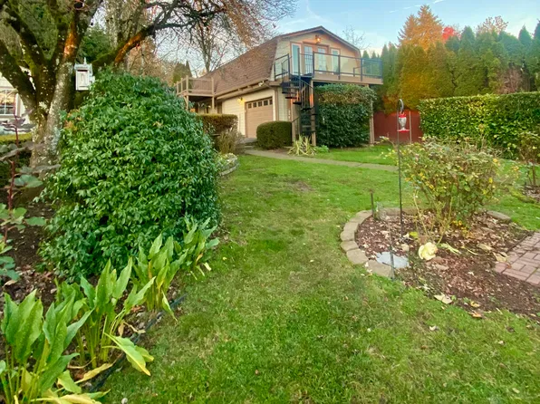 2349 SW 6th Ave #B, Camas, WA 98607