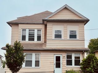 11 Benedict Rd FLOOR 1, Worcester, MA 01604