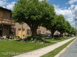 81 E Franklin St APT 4, Topton, PA 19562
