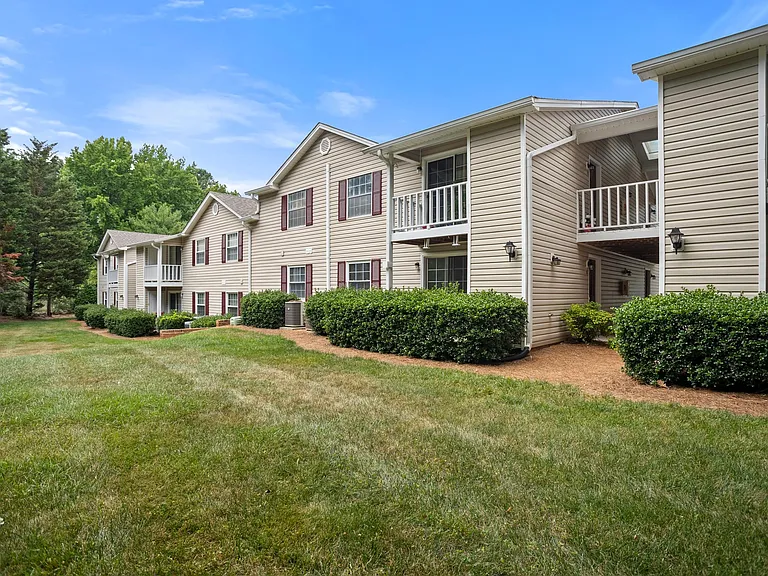 5659 Hornaday Rd #B — Photo 2