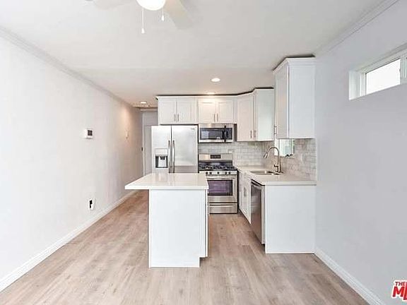 5th image of 4315 Kenwood Ave