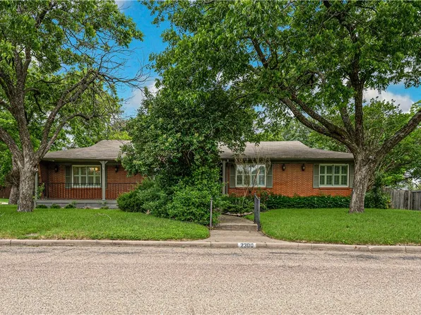 2300 Starr Dr, Waco, TX 76710