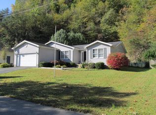 65 Twin Ave, Pikeville, KY 41501