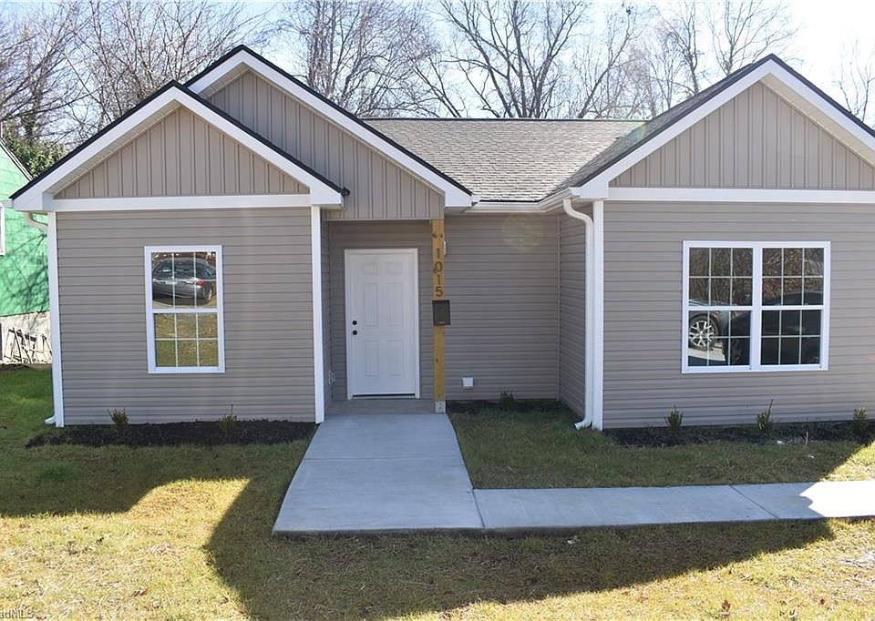 1st image of 1015 Sharon St