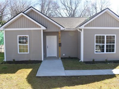 1015 Sharon St, High Point, NC, 27260
