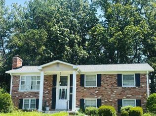 14807 Dillon Ave, Woodbridge, VA 22193