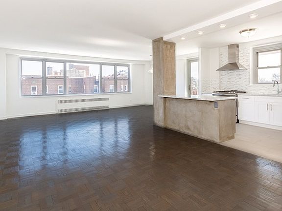 3rd image of 2601 Henry Hudson Pkwy W #9B