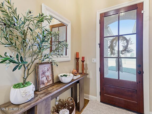 4th image of 304 Ridge Pointe Dr