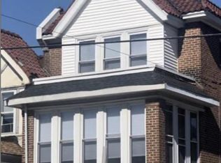 2001 N 52nd St, Philadelphia, PA 19131