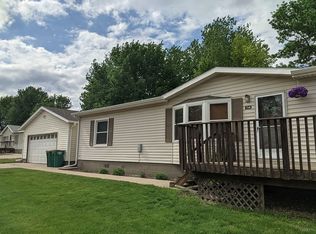 114 N Cheers Pl, Sioux Falls, SD 57107