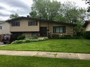 2709 Sallmon Ave, Waukegan, IL 60087